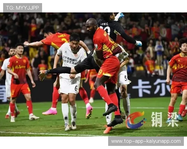 中甲升级区竞争持续胶着,多队仍保留冲超希望 中甲升级区竞争持续胶着,多队仍保留冲超希望